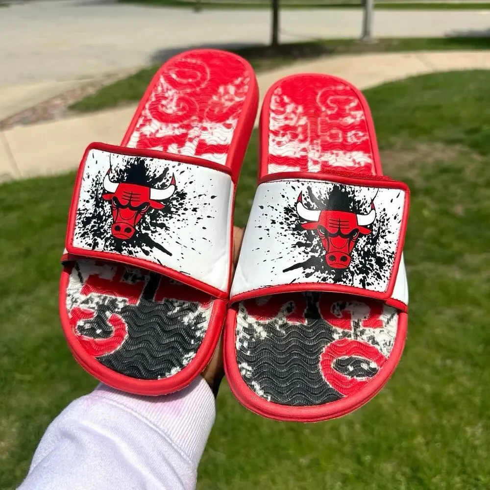 Chicago Bulls Team Pattern Gel‎ Slide Sandals Men’s Size 9/10 Red